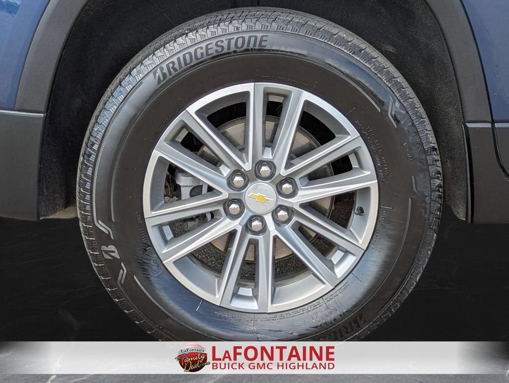 2023 Chevrolet Traverse LT Cloth