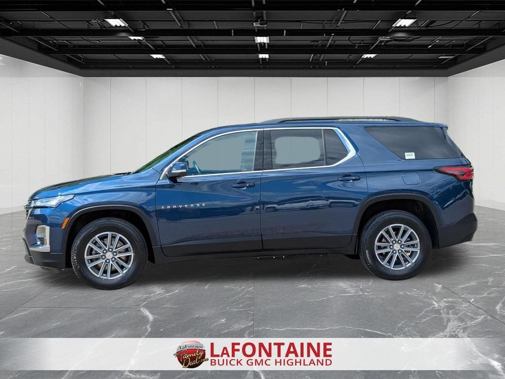 2023 Chevrolet Traverse LT Cloth