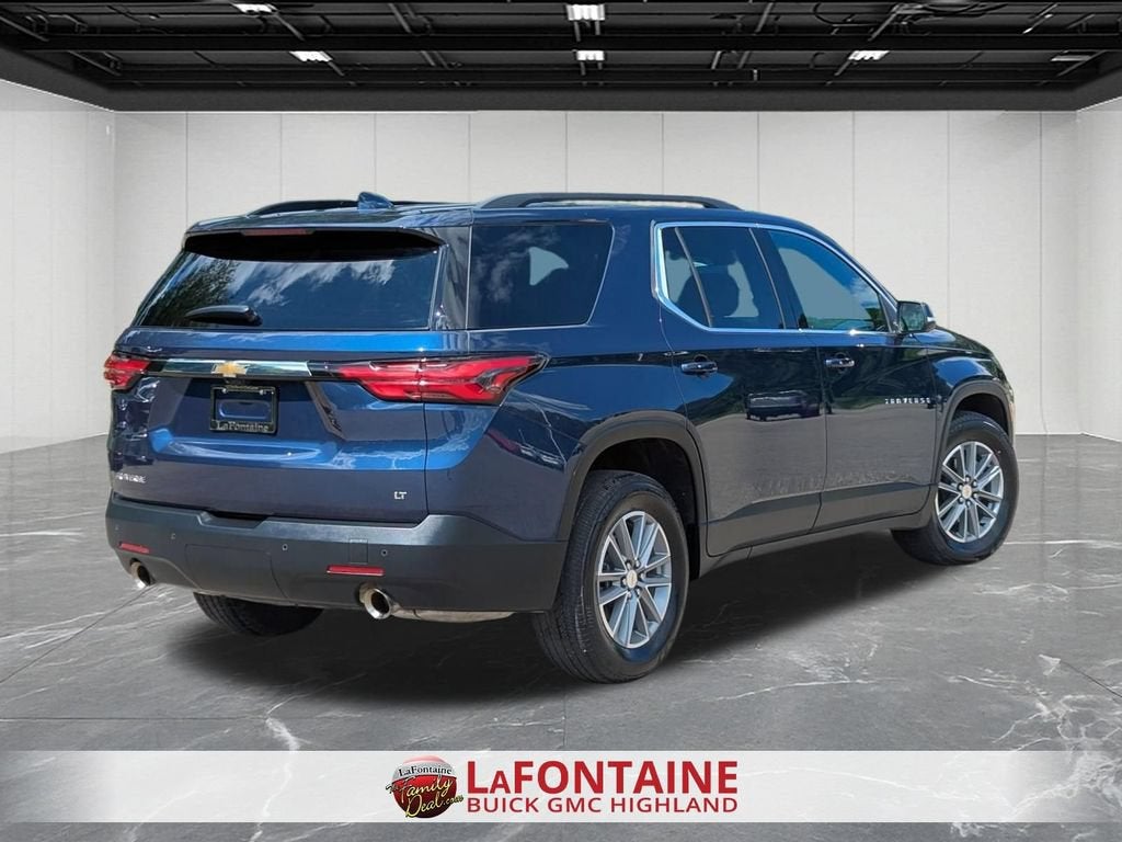 2023 Chevrolet Traverse LT Cloth