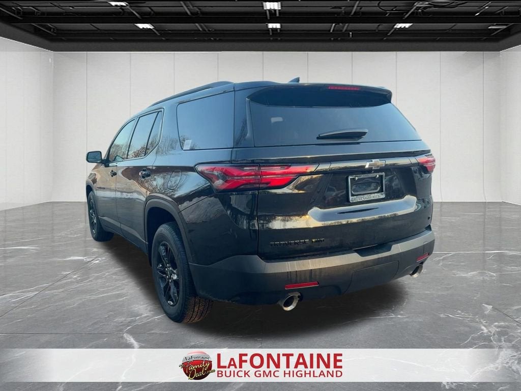 2023 Chevrolet Traverse LT Leather
