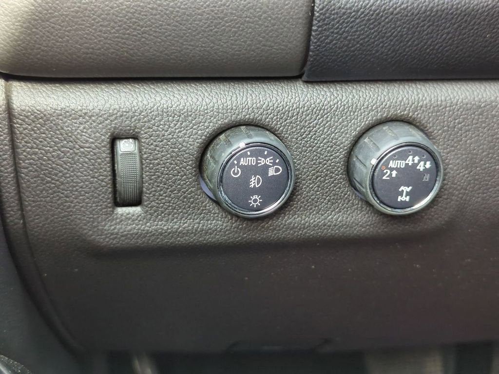 2022 GMC Canyon AT4 - Leather
