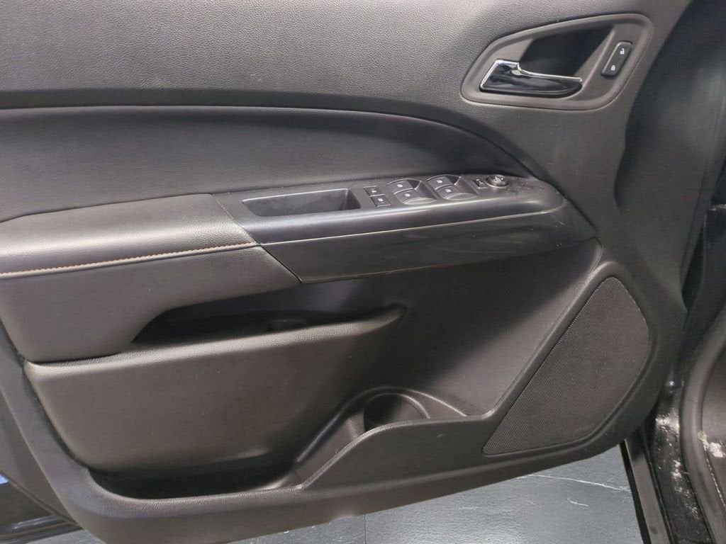 2022 GMC Canyon AT4 - Leather