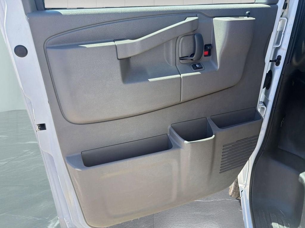 2024 GMC Savana Cargo 2500 Work Van