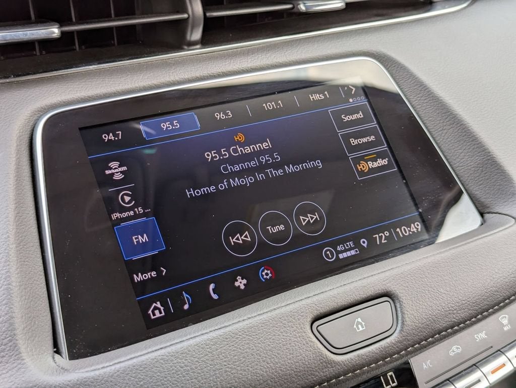 2023 Cadillac XT4 AWD Luxury
