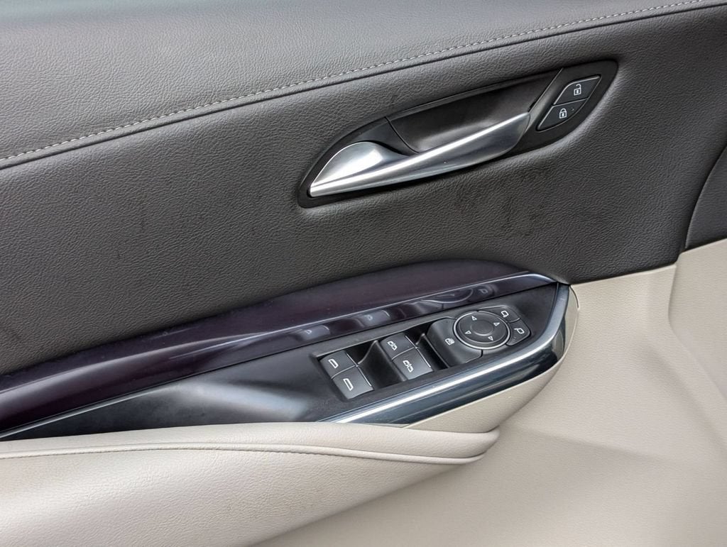 2023 Cadillac XT4 AWD Luxury