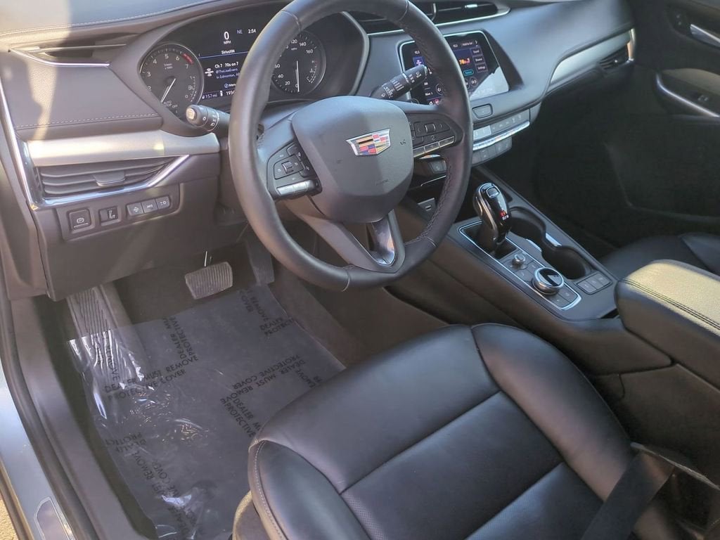 2023 Cadillac XT4 Premium Luxury