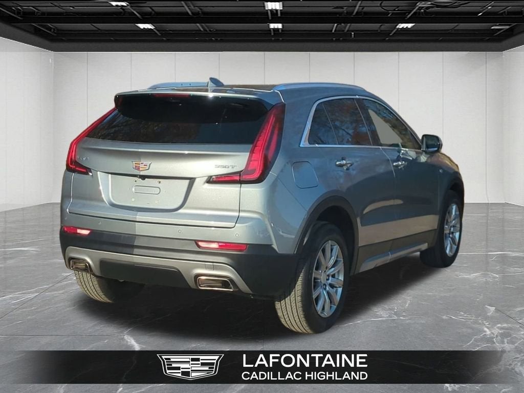 2023 Cadillac XT4 Premium Luxury