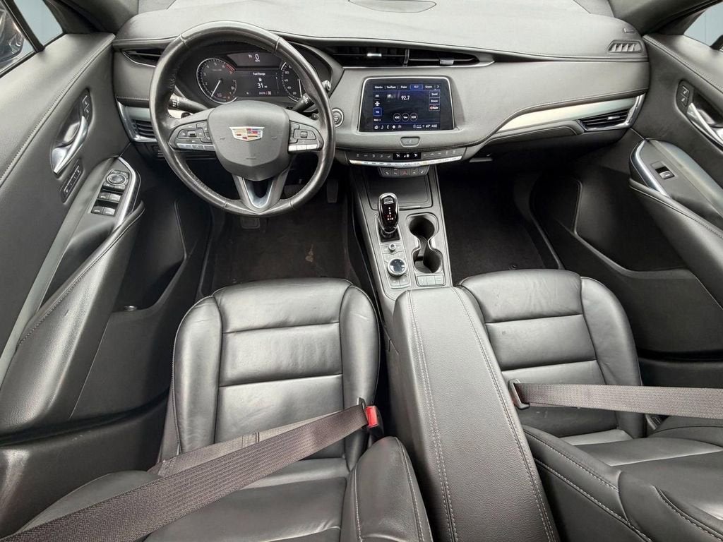 2023 Cadillac XT4 Premium Luxury