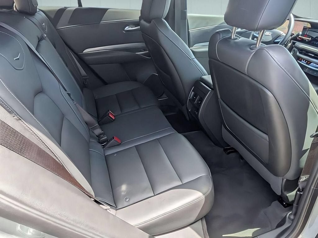 2025 Cadillac XT4 Premium Luxury
