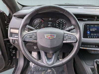 2023 Cadillac XT4 Premium Luxury