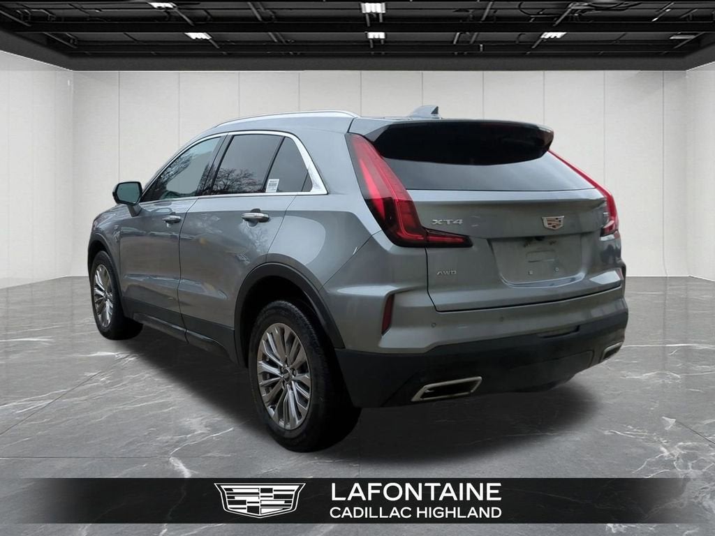 2025 Cadillac XT4 Premium Luxury
