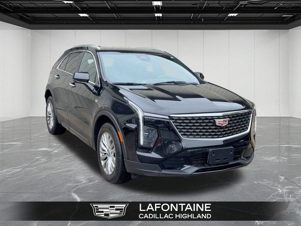 2025 Cadillac XT4 Premium Luxury