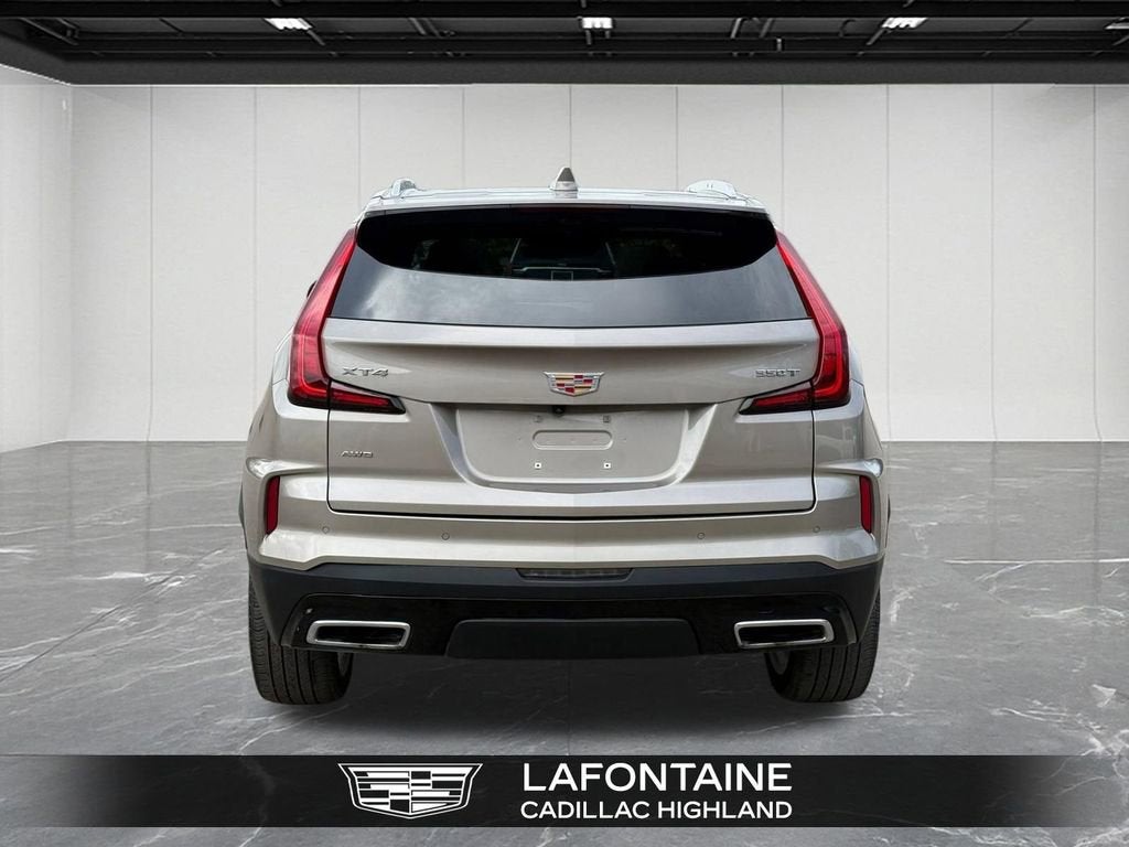 2024 Cadillac XT4 Premium Luxury