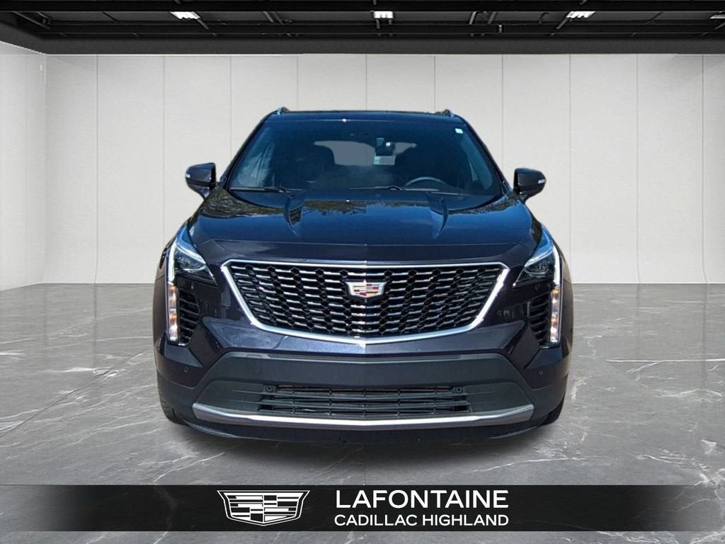 2022 Cadillac XT4 Premium Luxury