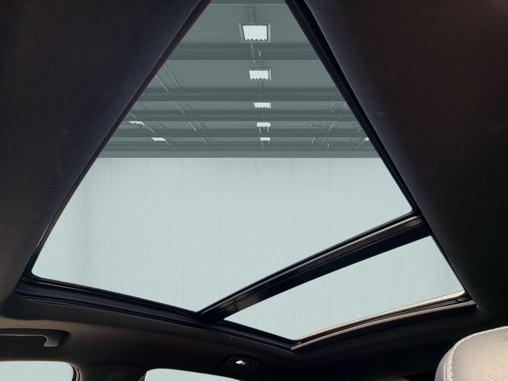 2023 Cadillac XT4 AWD Premium Luxury