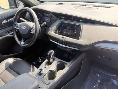 2023 Cadillac XT4 AWD Premium Luxury
