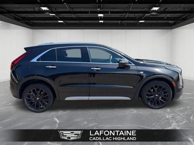 2023 Cadillac XT4 AWD Premium Luxury