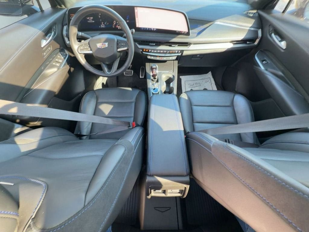 2024 Cadillac XT4 Sport