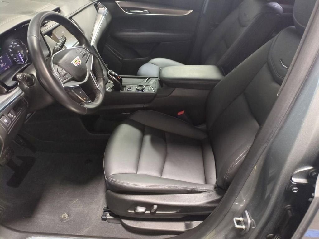 2023 Cadillac XT5 Luxury