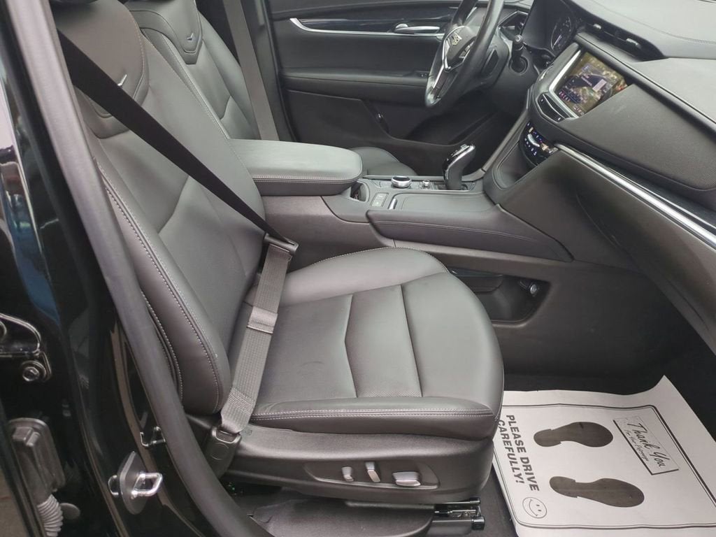 2023 Cadillac XT5 Premium Luxury