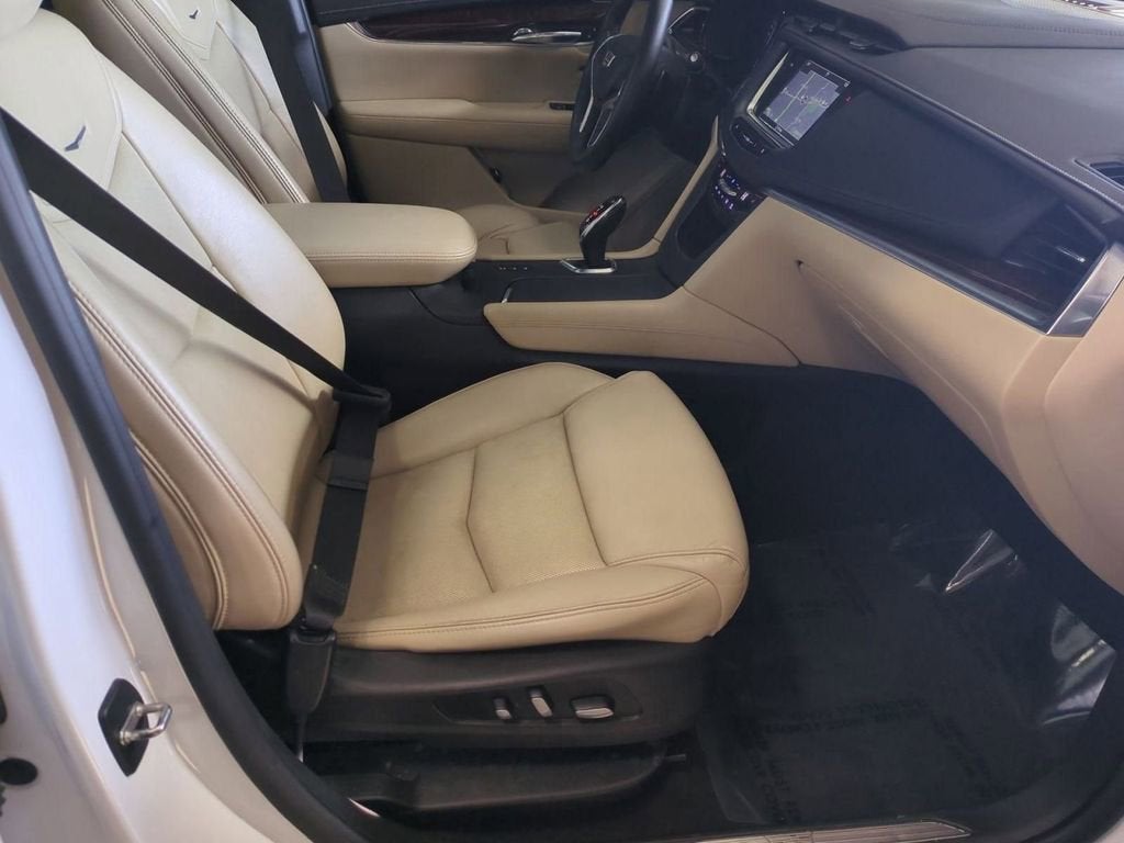 2017 Cadillac XT5 Luxury AWD