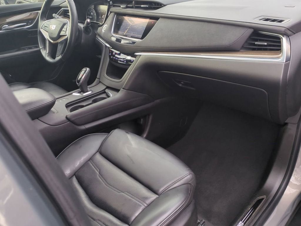 2017 Cadillac XT5 Platinum AWD