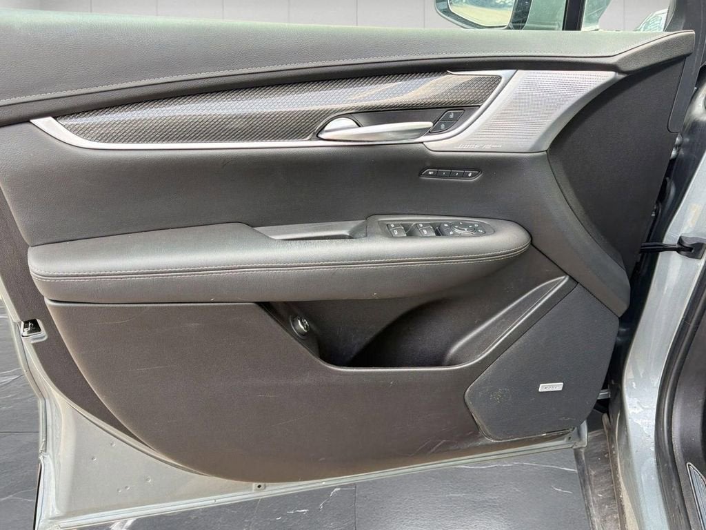 2023 Cadillac XT5 Sport