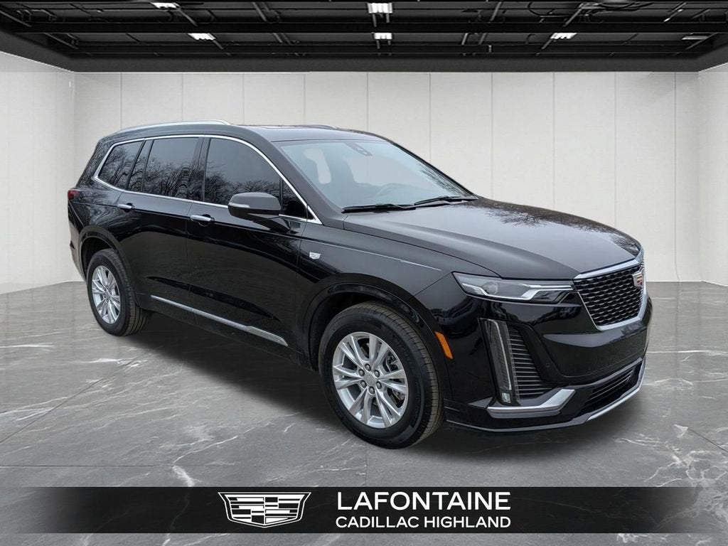 2025 Cadillac XT6 Luxury