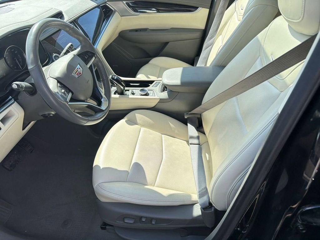 2023 Cadillac XT6 Premium Luxury