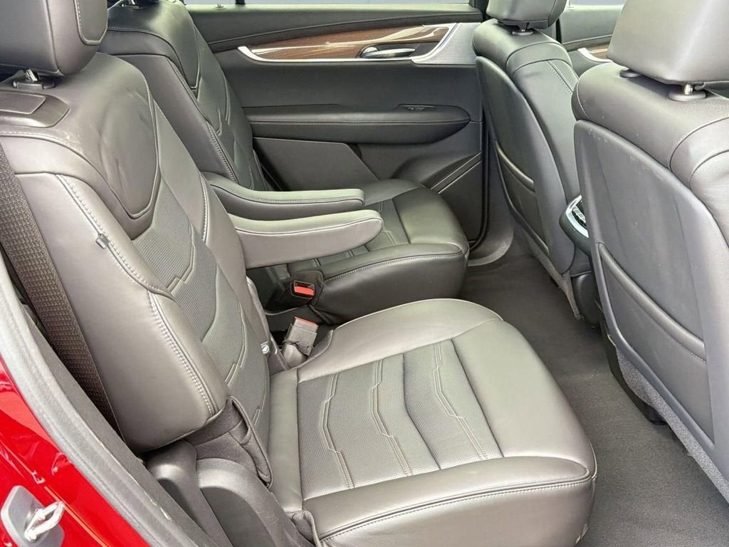 2023 Cadillac XT6 Sport