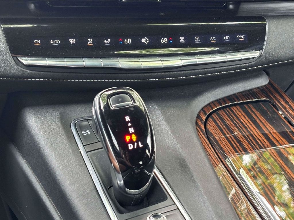 2023 Cadillac Escalade 4WD Premium Luxury
