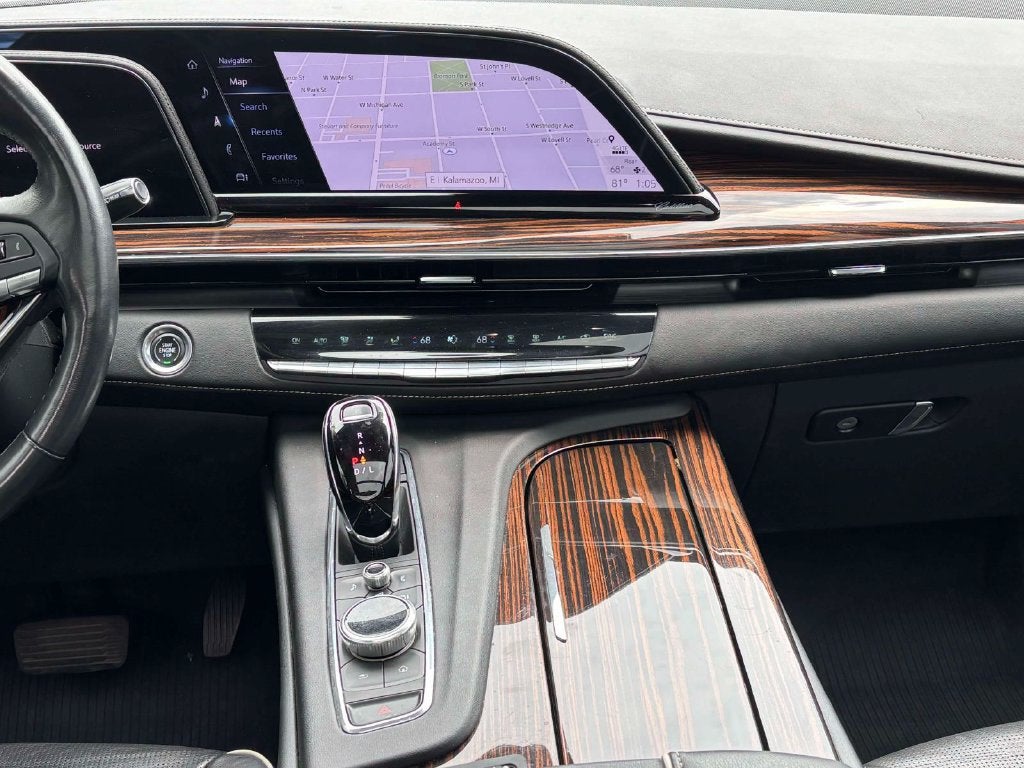 2023 Cadillac Escalade 4WD Premium Luxury