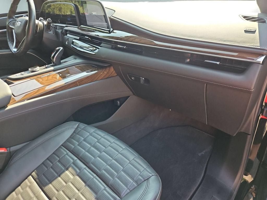 2023 Cadillac Escalade 4WD Sport Platinum