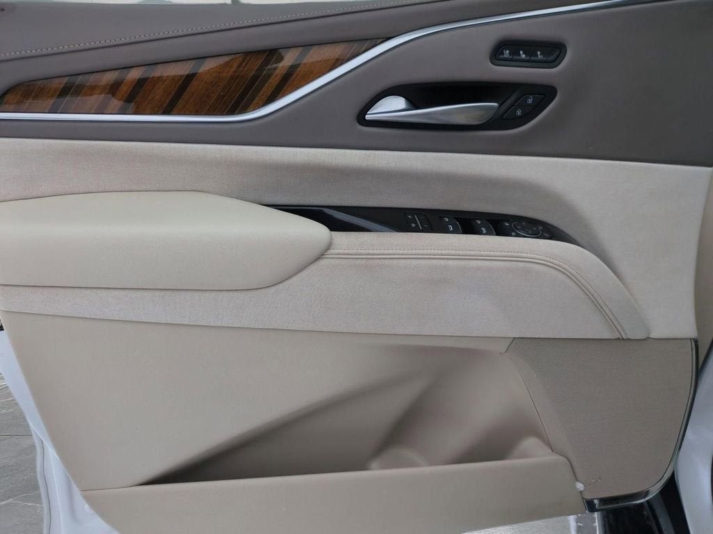 2023 Cadillac Escalade ESV Premium Luxury Platinum