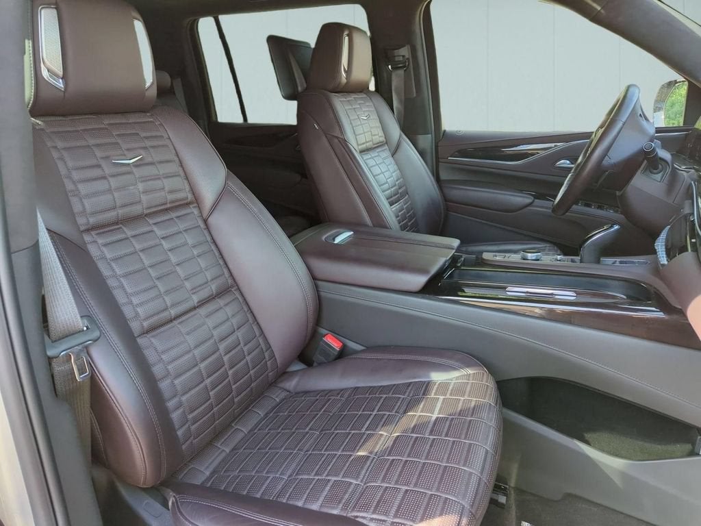2023 Cadillac Escalade ESV Premium Luxury Platinum