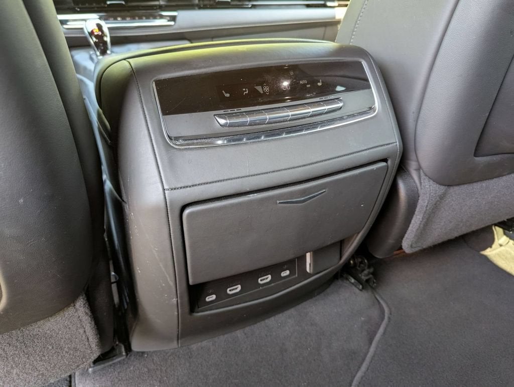 2024 Cadillac Escalade ESV Premium Luxury Platinum