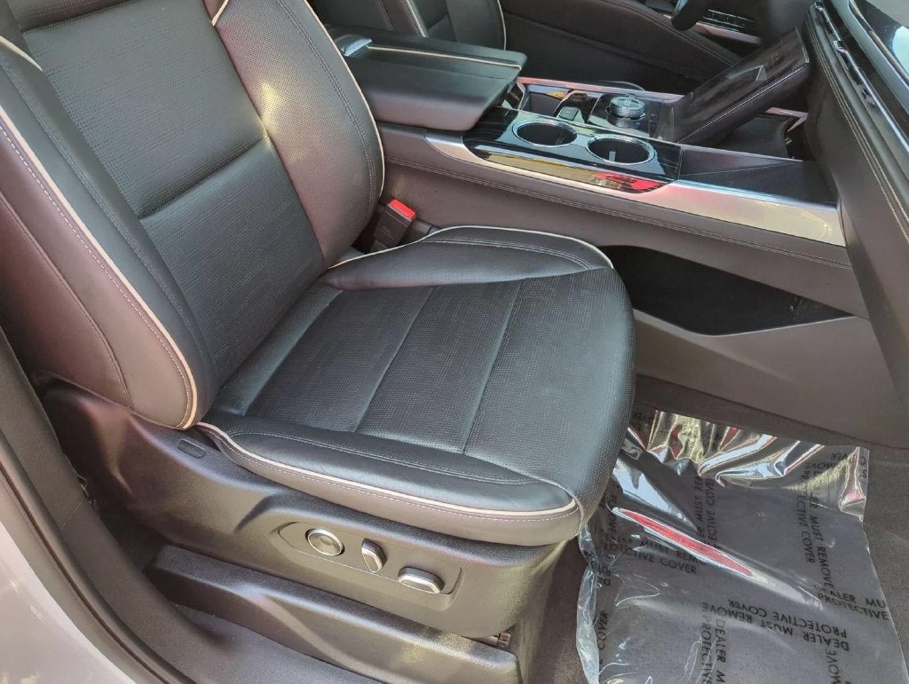 2025 Cadillac Escalade Sport