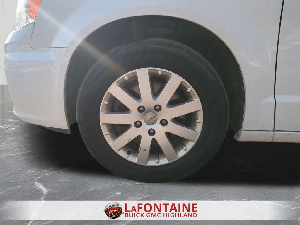 2014 Chrysler Town & Country Touring