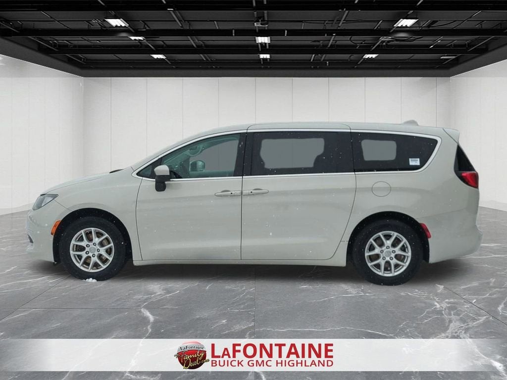 2017 Chrysler Pacifica Touring