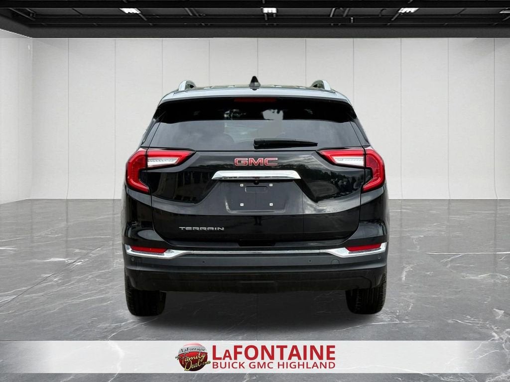 2023 GMC Terrain SLT