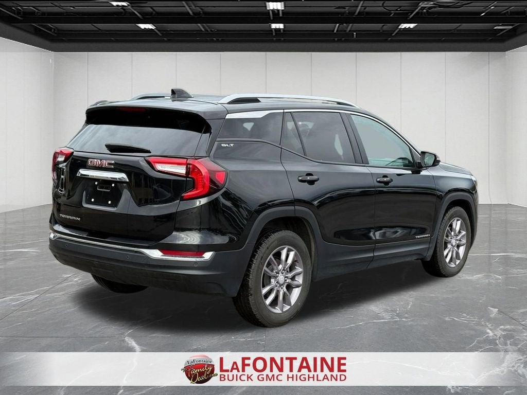 2023 GMC Terrain SLT