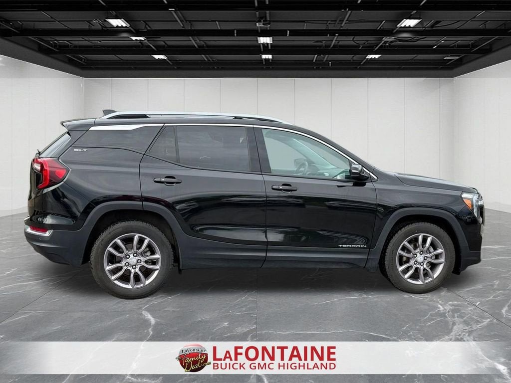 2023 GMC Terrain SLT