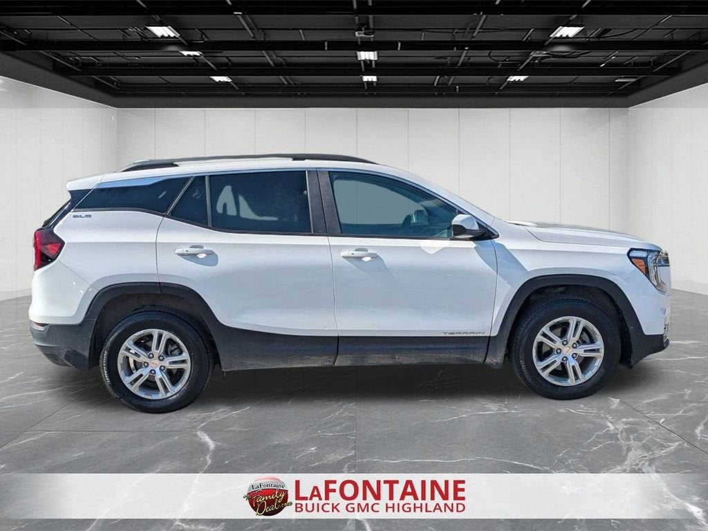 2023 GMC Terrain SLE