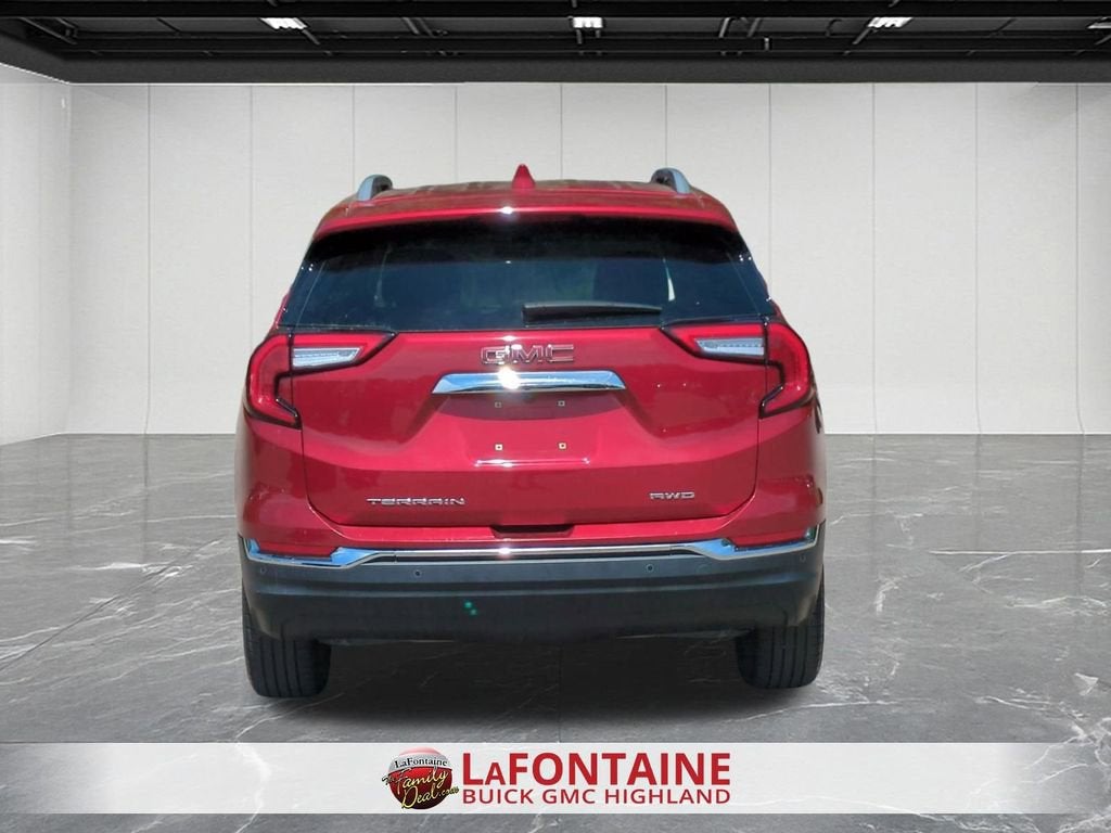 2023 GMC Terrain SLT