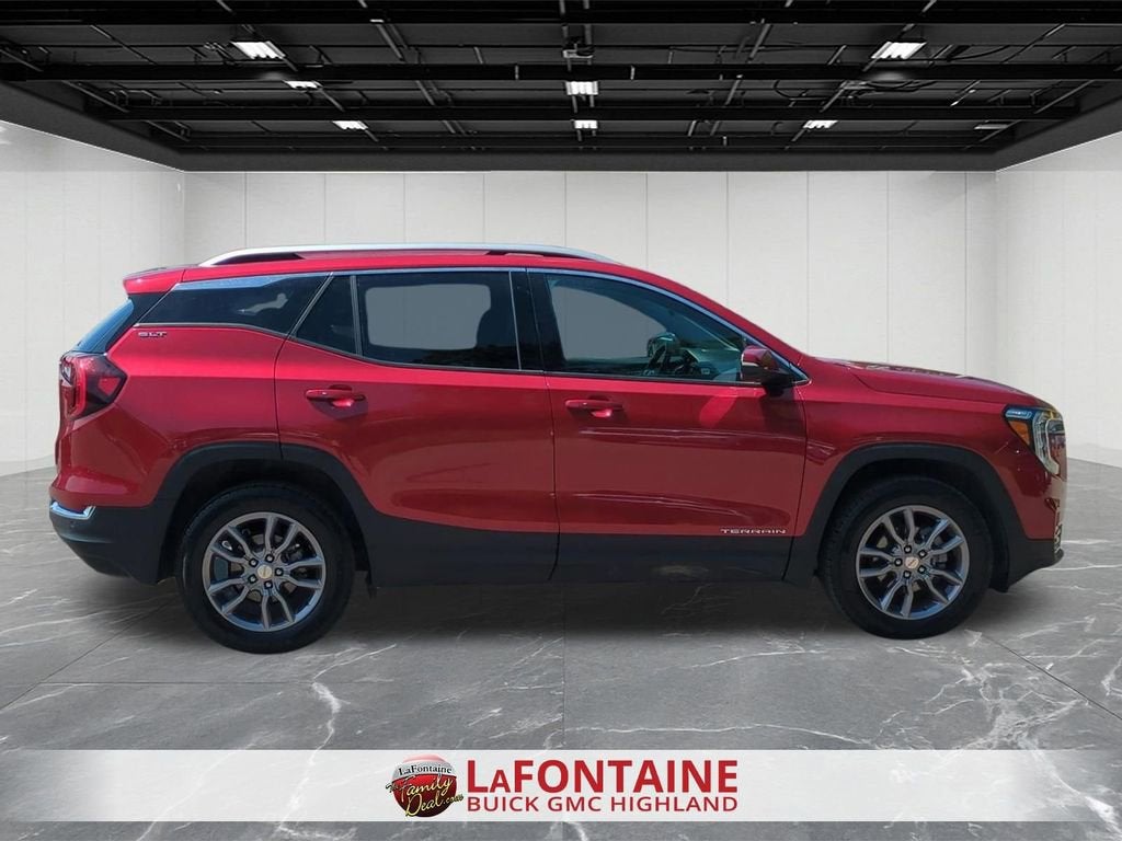 2023 GMC Terrain SLT