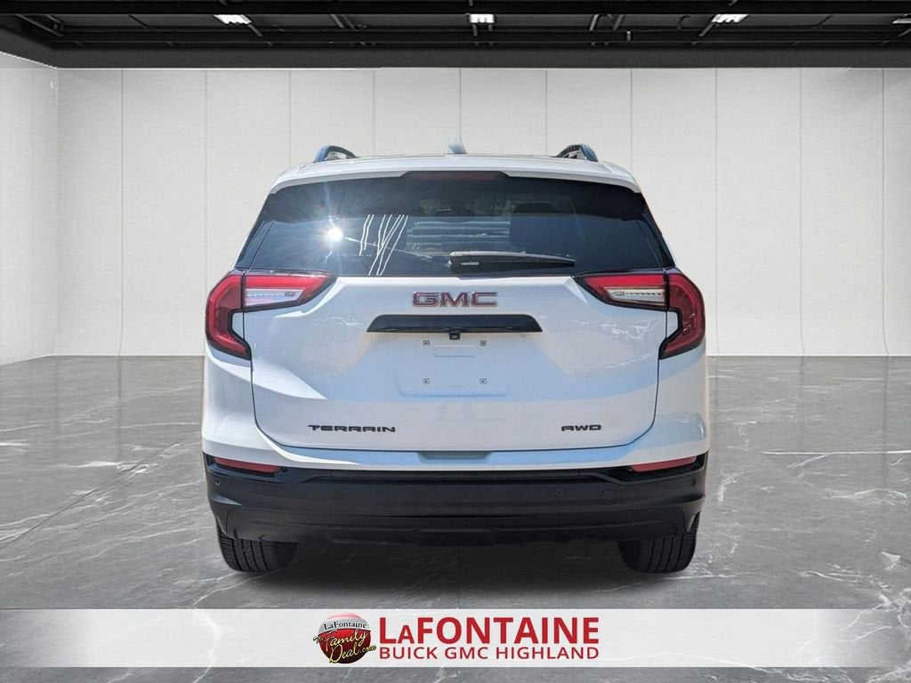 2022 GMC Terrain SLT