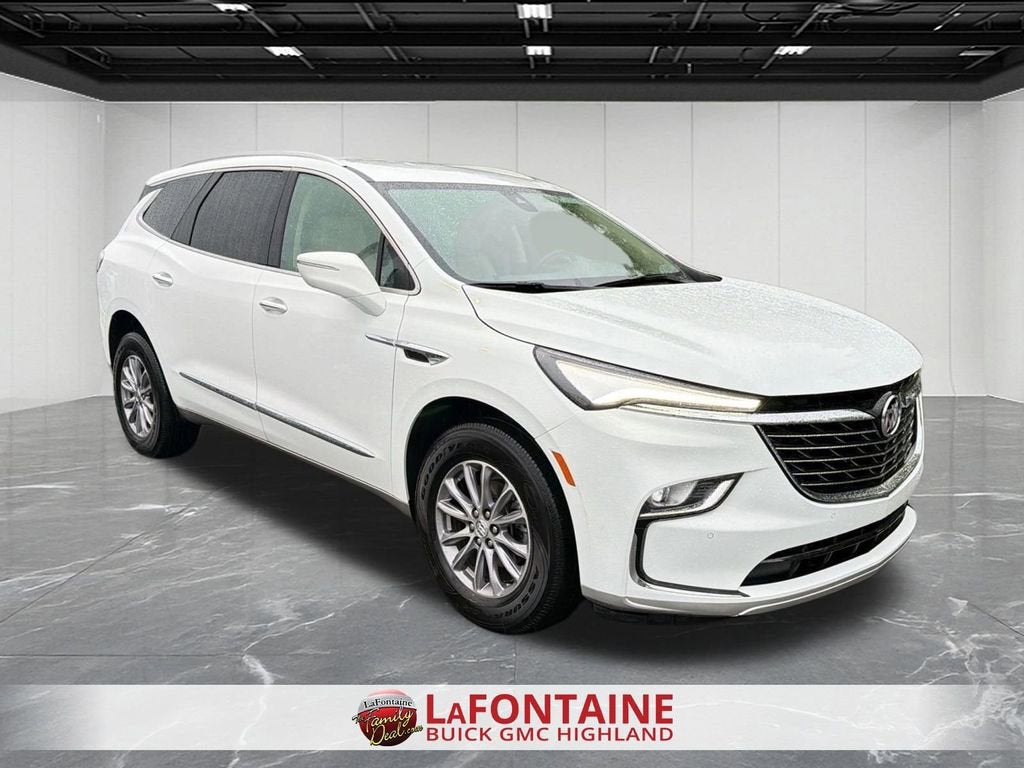 2023 Buick Enclave Essence