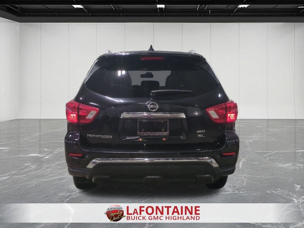 2020 Nissan Pathfinder SL