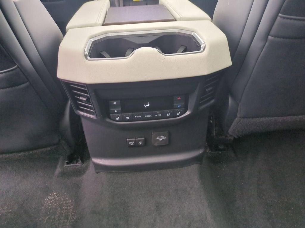 2024 Toyota Sequoia SR5