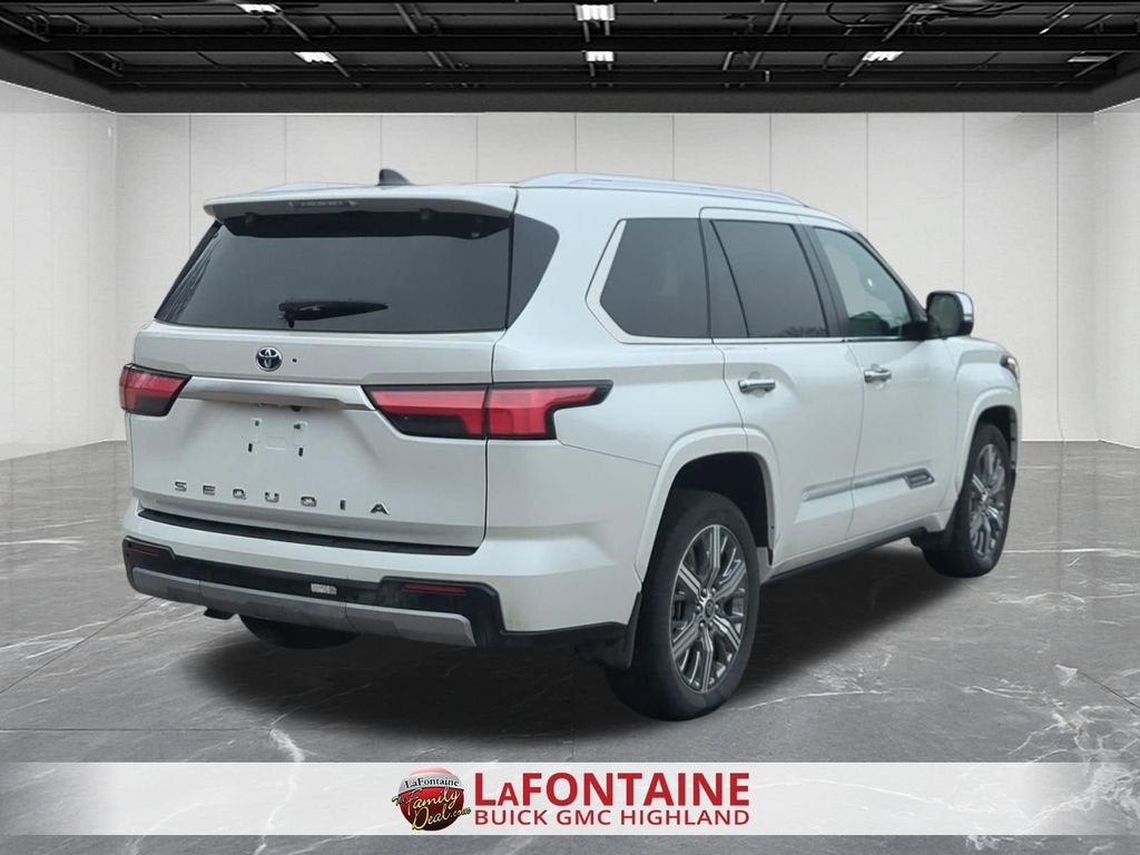 2024 Toyota Sequoia SR5